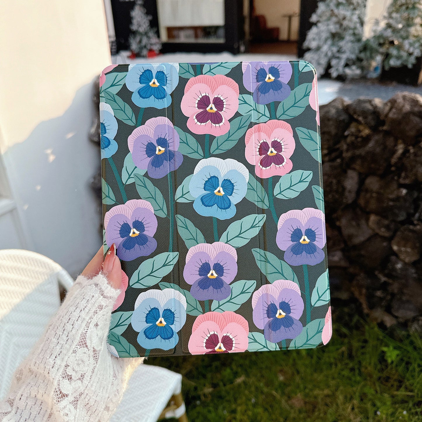 Floral Design Case For iPad 10.9(10thGen)/iPad A16(2025)(11thGen)(Multicolour)