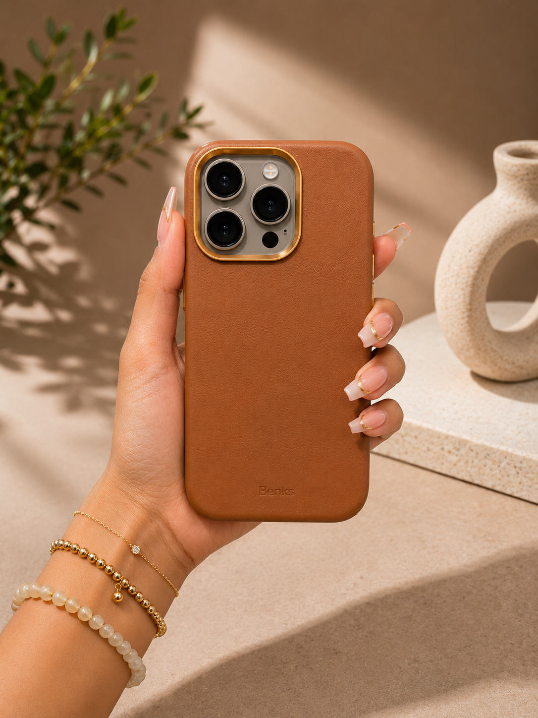 Benks Vintage Series Leather Case For iPhone 15 Pro (Tan Brown)