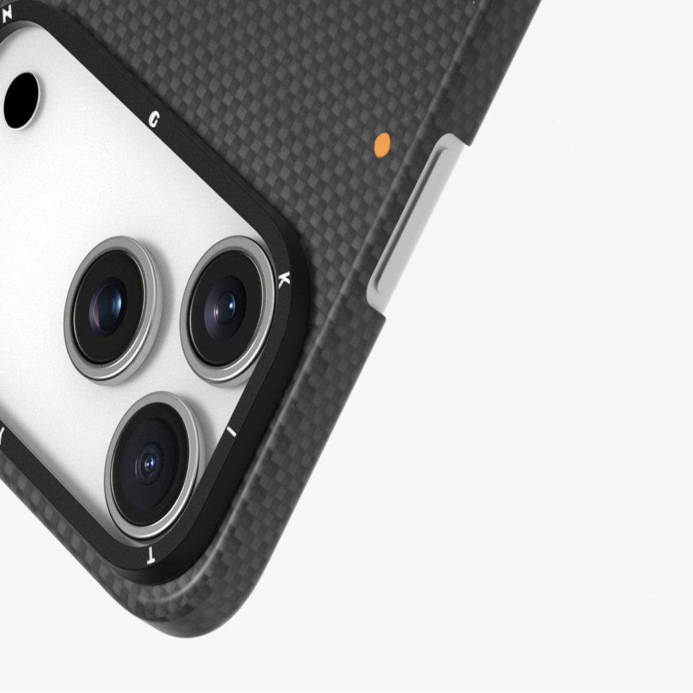 YOUNGKIT Magsafe Charging Feature Aramid Fiber Youngkit 1500D Kevlar Carbon Fibre Extreme Wing Series for iPhone 17 Pro (BLACK)