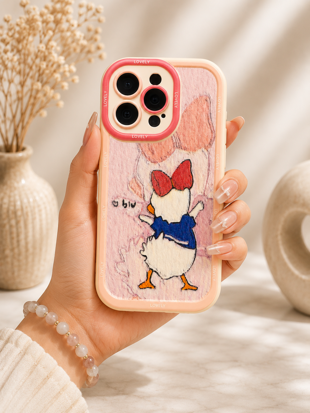 Silicon Charm Case For iPhone15 Pro (Daisy Duck)