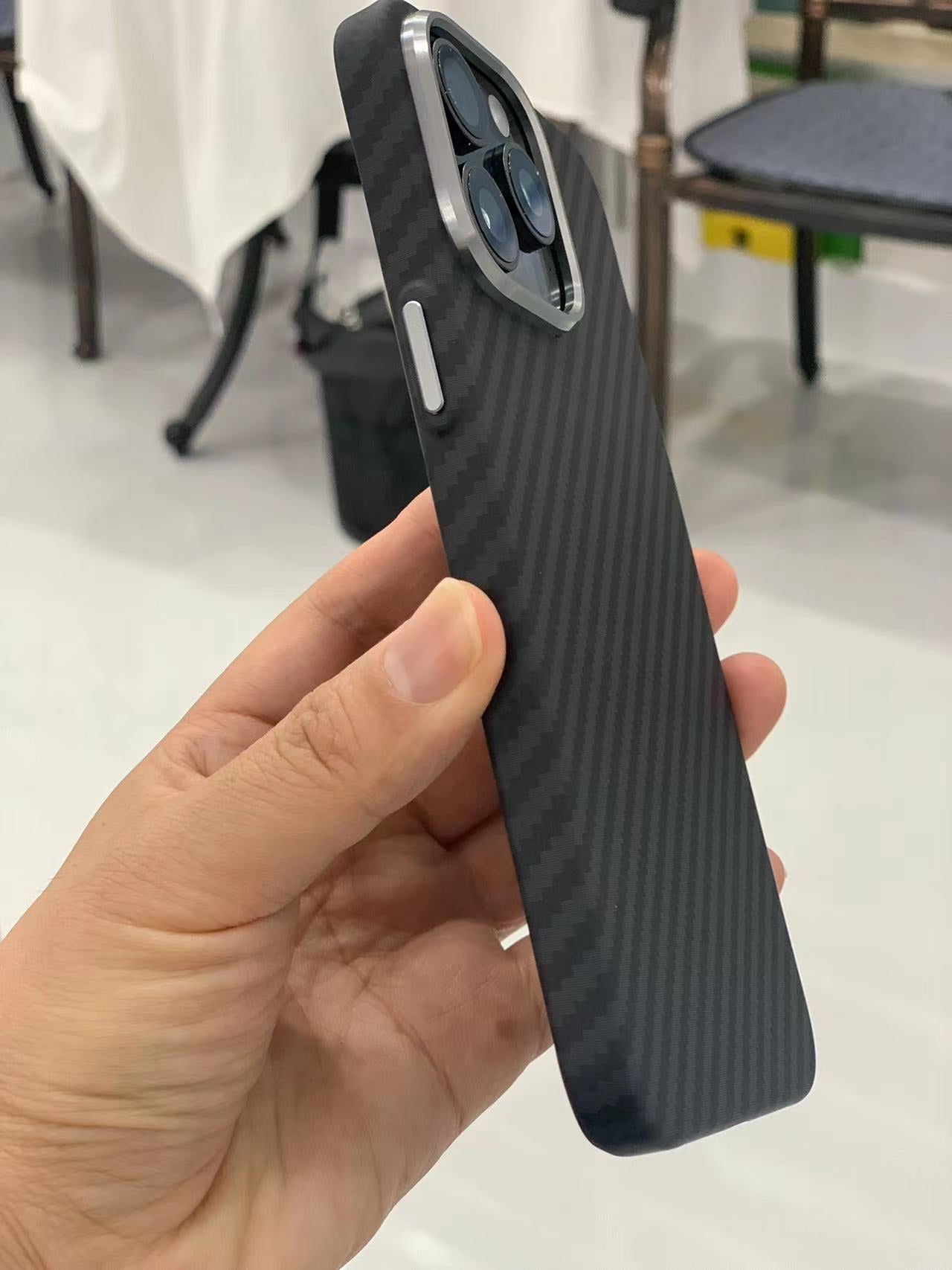 Ultra Hybrid Slim Carbon Fibre Magsafe Case for iPhone 16 Plus (Black)