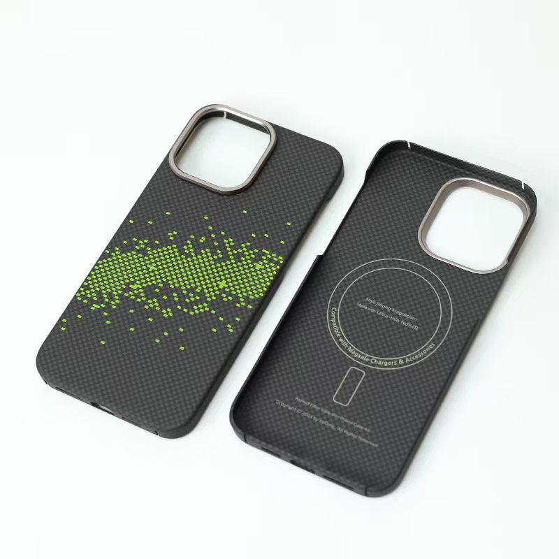 Aramid Carbon Fibre Ultra Slim Case for iPhone 15 Pro Max (Black/Green)