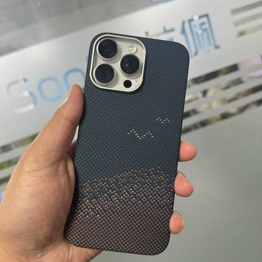 SooPii Kevlar Carbon Fibre Ultra Slim Case for iPhone 16 Pro