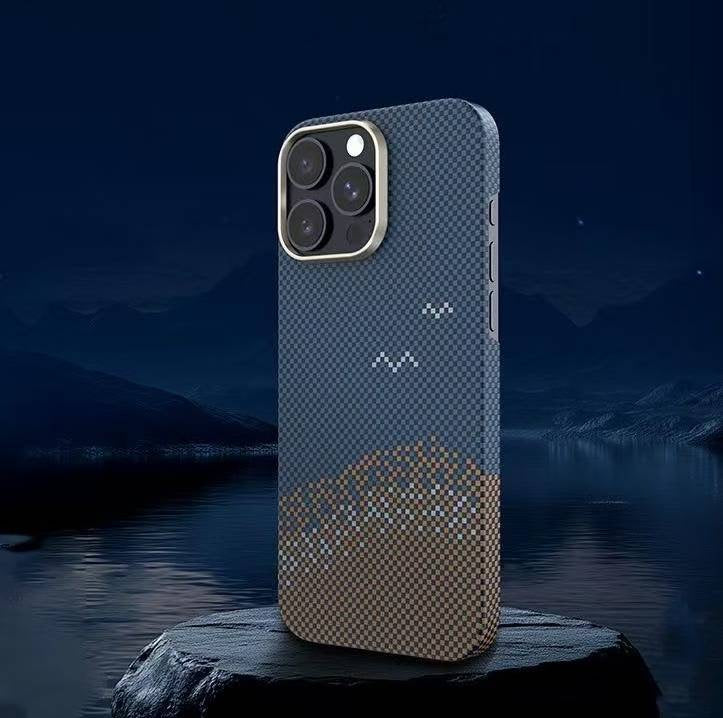 SooPii Kevlar Carbon Fibre Ultra Slim Case for iPhone 16 Pro