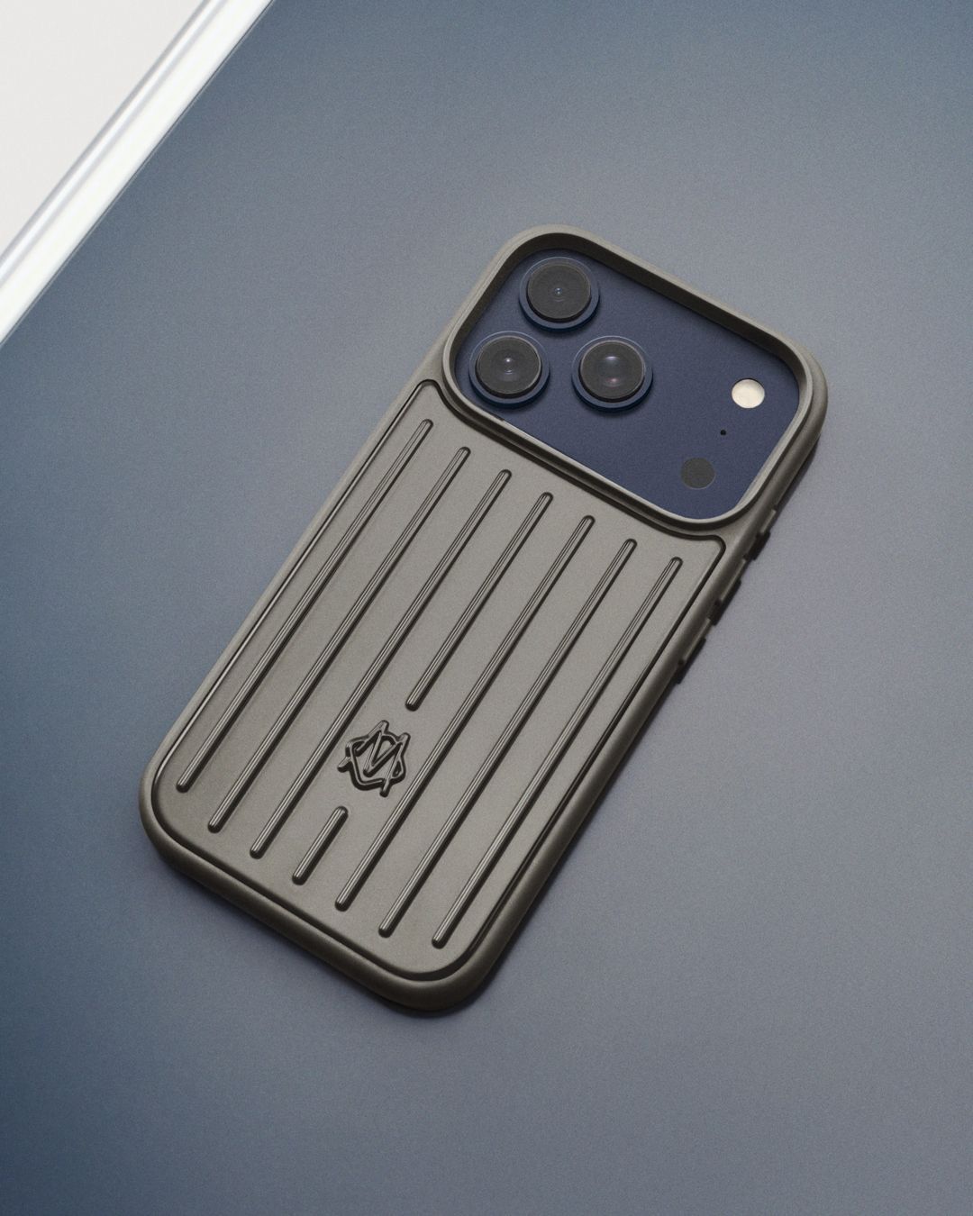 Aluminium Phone Case for iPhone 17 Pro (Grey)