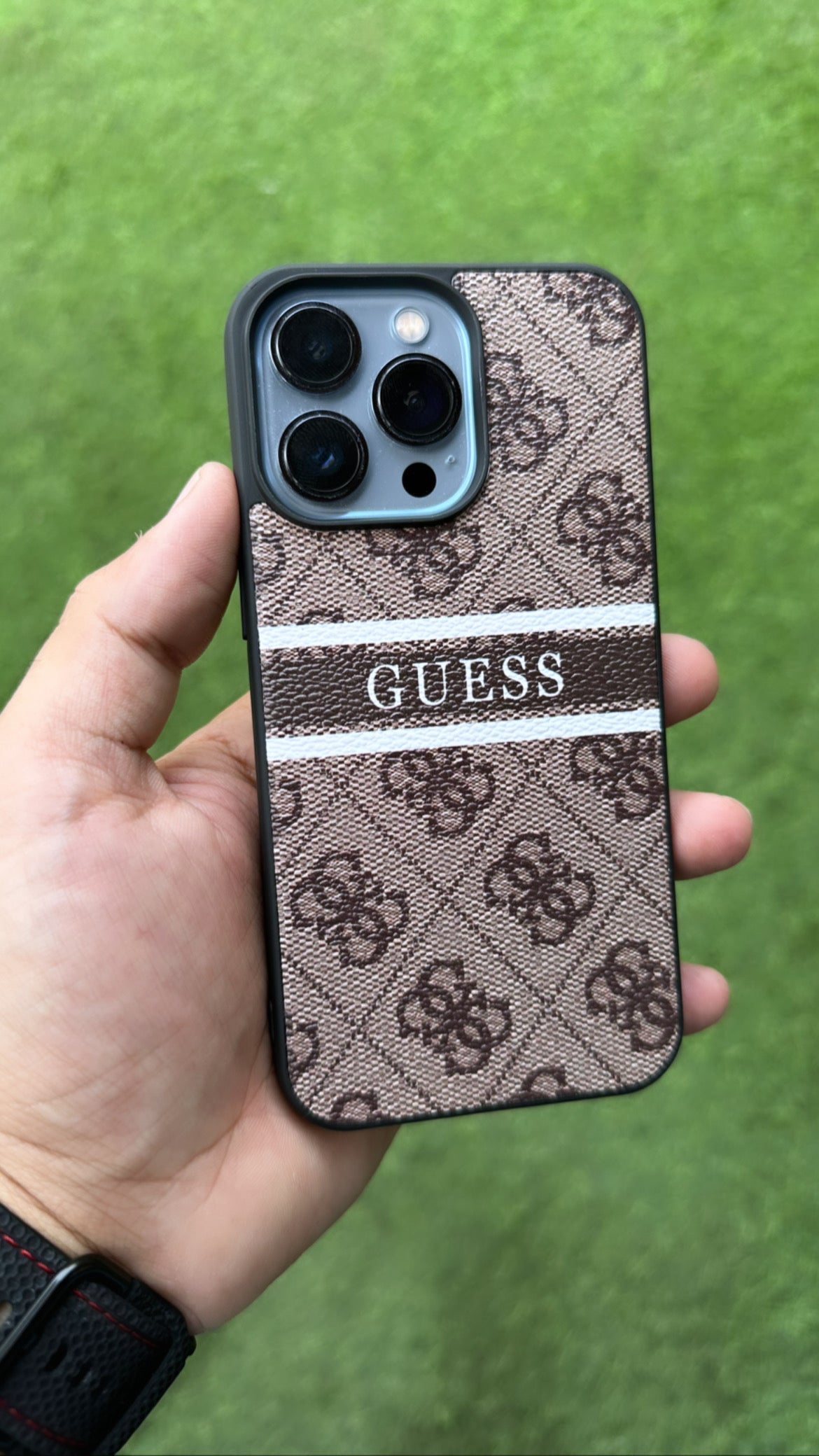 iPhone 13 Pro LEATHER CASE GUESS PRINTED ALL OVER DESIGN - GUESS - BROWN