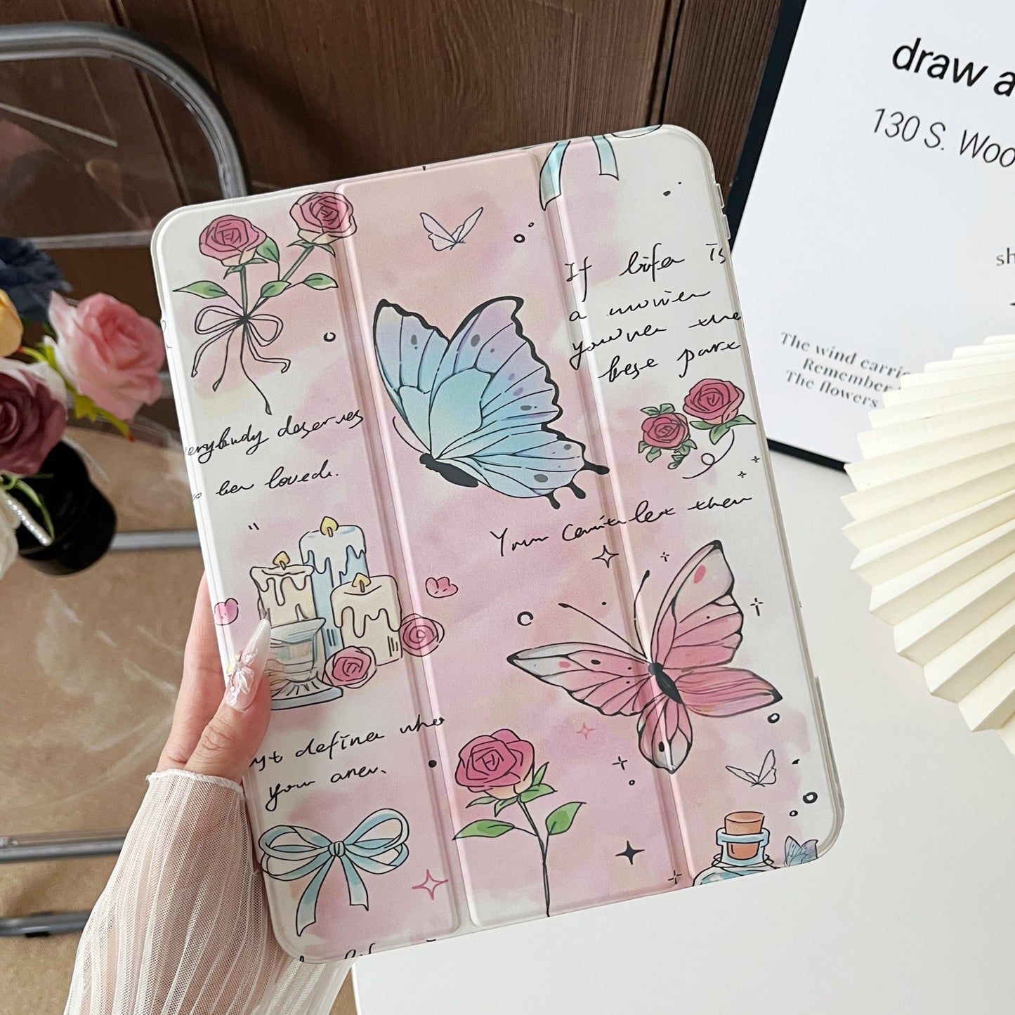 Butterfly Design Case For iPad 10.9(10thGen)/iPad A16(2025)(11thGen)(Light Pink)