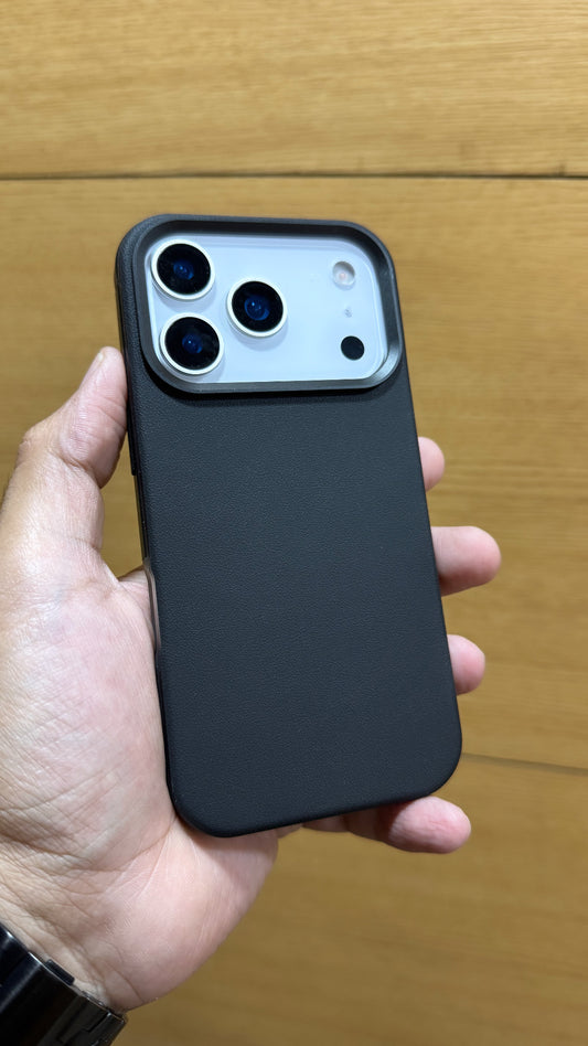 PU Leather Finish Metal Alloy Bumper Case for iPhone 17 Pro Max (BLACK)