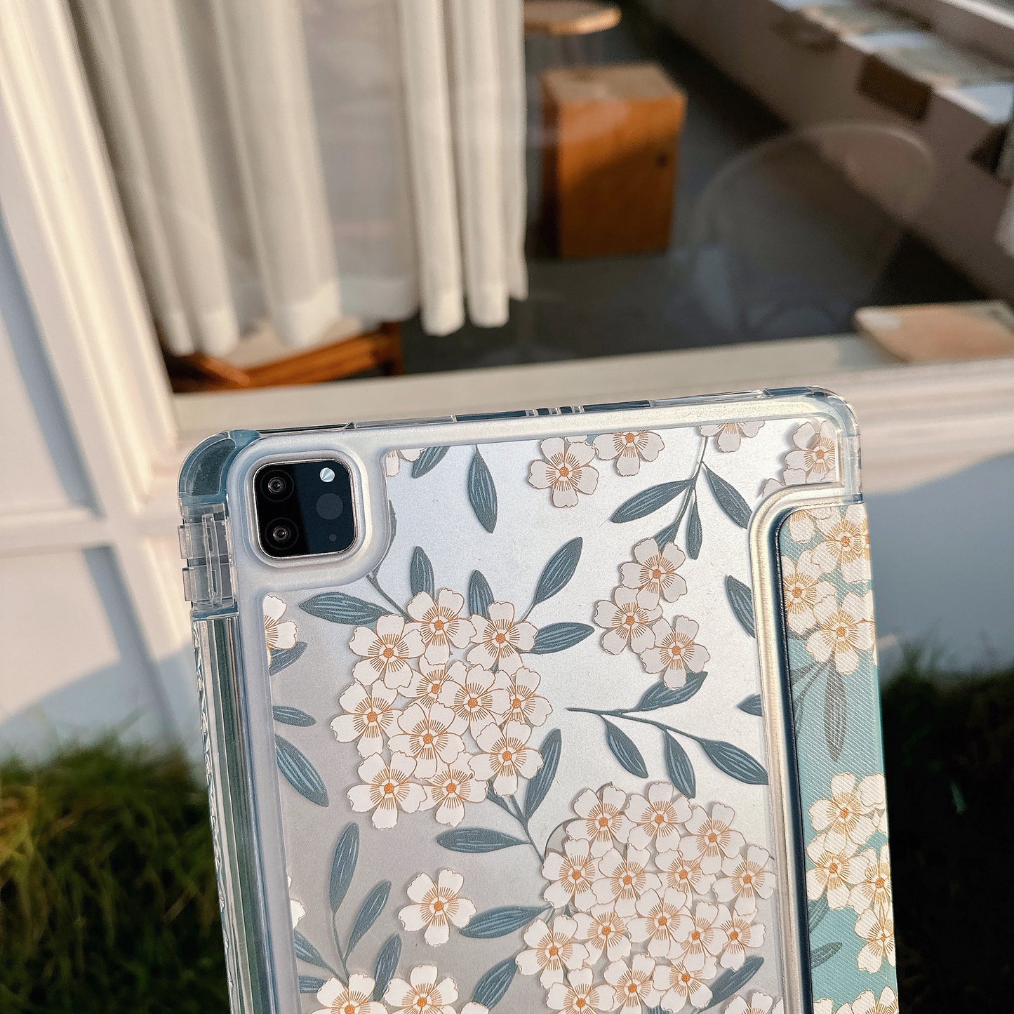 Floral Design Case For iPad 10.9(10thGen)/iPad A16(2025)(11thGen)(Blue)