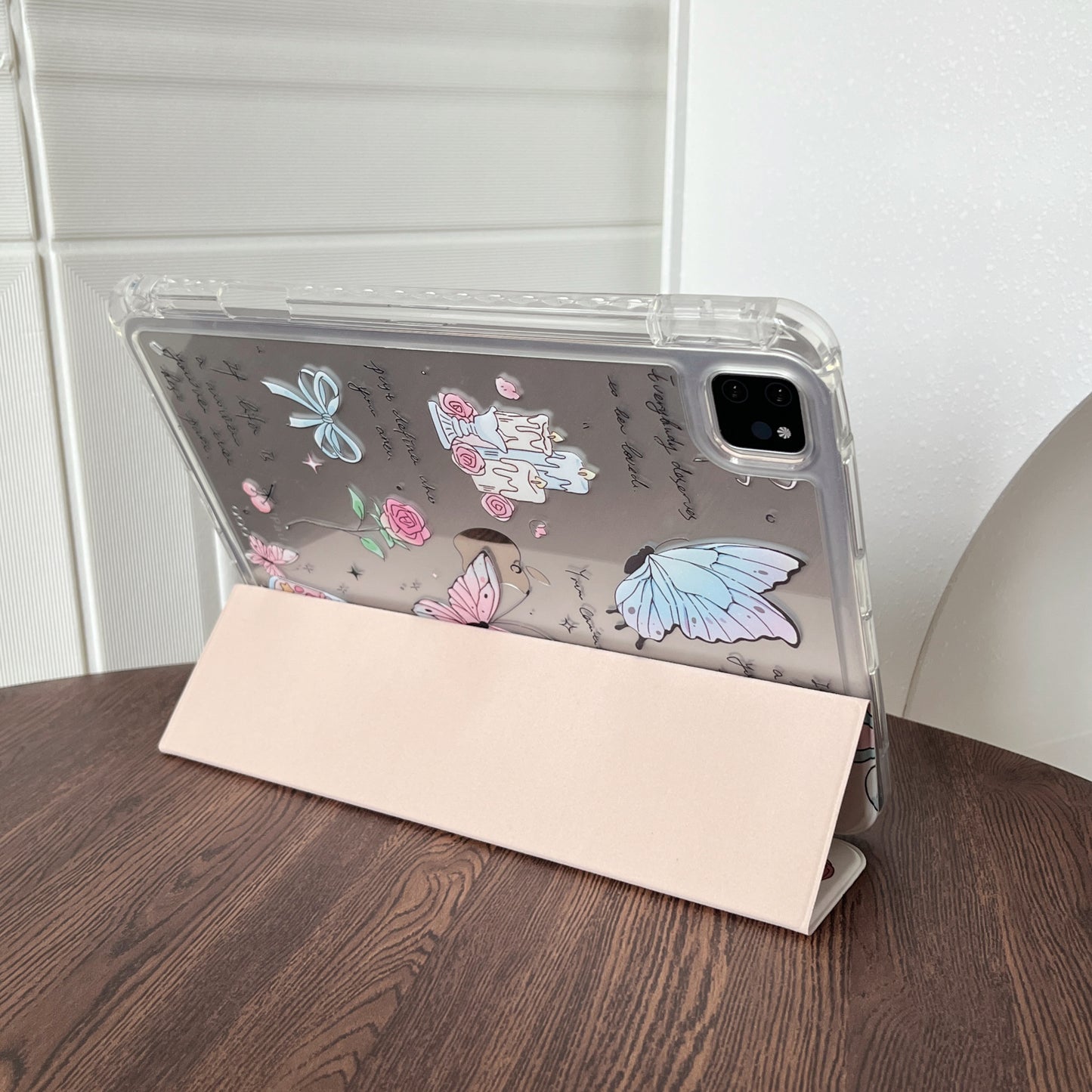 Butterfly Design Case For iPad 10.9(10thGen)/iPad A16(2025)(11thGen)(Light Pink)