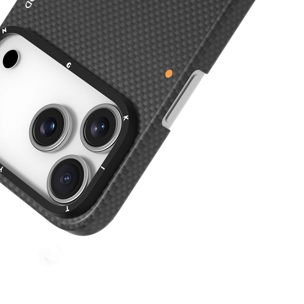 YOUNGKIT Magsafe Charging Feature Aramid Fiber Youngkit 1500D Kevlar Carbon Fibre Extreme Wing Series for iPhone 17 Pro (BLACK)