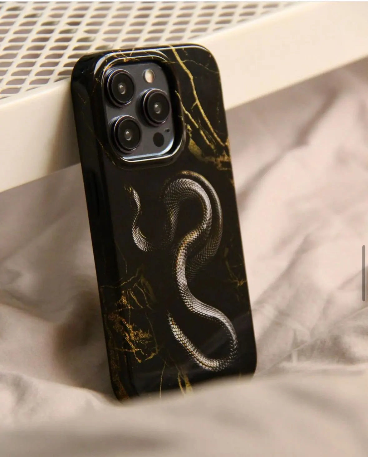 Le Prius Black SNAKE Design Silicon Case For iPhone 15 Pro Max