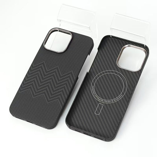 Aramid Carbon Fibre Ultra Slim Case for iPhone 15 Pro Max (Black)