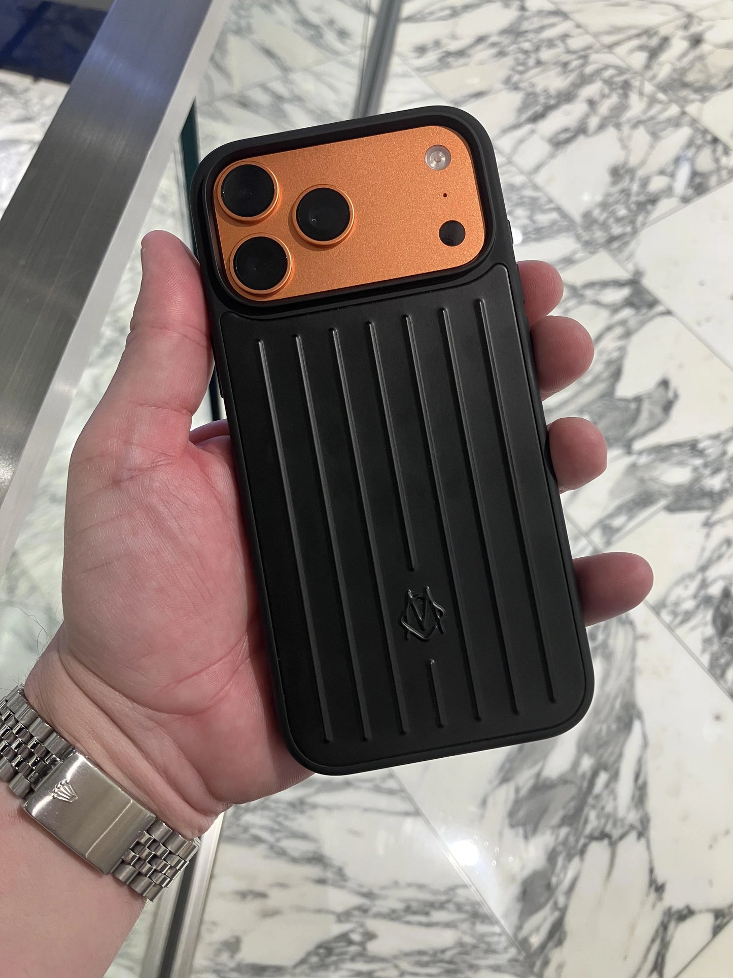 Aluminium Phone Case for iPhone 17 Pro Max (Black)